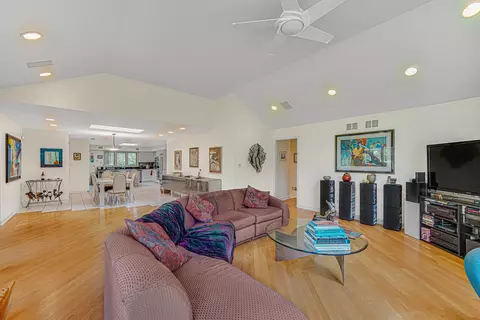 Living - 68 Graymoor Ln, Olympia Fields, IL 60461 photo 3 of 5