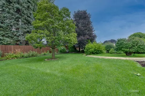 Exterior - 21 W310 Tee Ln, Itasca, IL 60143 photo 7 of 7