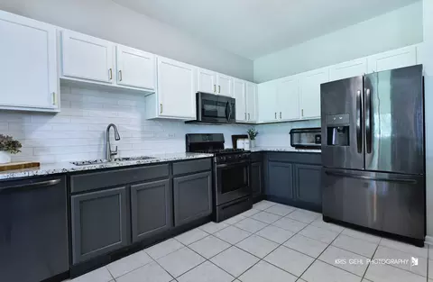 Kitchen - 606 Howard Ave, East Dundee, IL 60118 photo 3 of 3