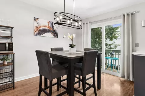 Dining - 1105 Mount Vernon Ct #A, Wheaton, IL 60189 photo 1 of 1