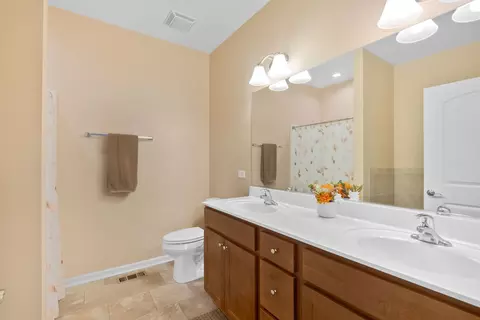 Bath - 912 Baltimore St, Mchenry, IL 60050 photo 1 of 3