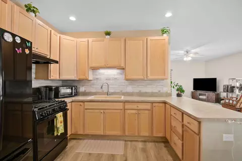 Kitchen - 912 Baltimore St, Mchenry, IL 60050 photo 1 of 2