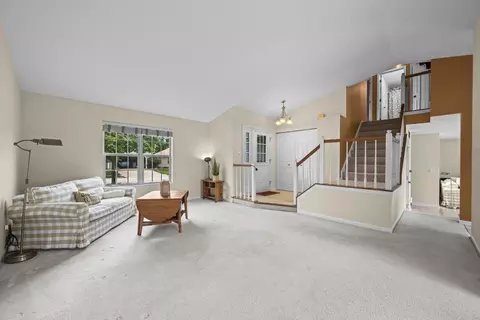 Living - 1233 Old Timber Ct, Hoffman Estates, IL 60192 photo 1 of 6