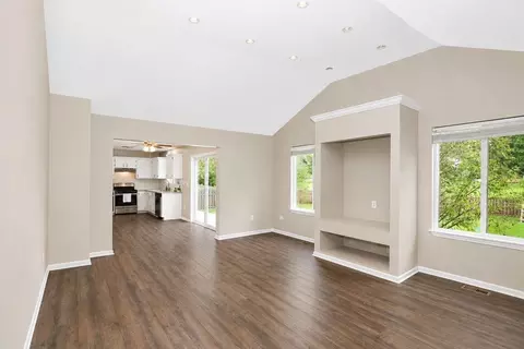 Living - 21503 W Georgetown Dr, Plainfield, IL 60544 photo 5 of 5