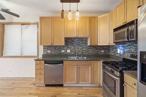 Kitchen - 1469 E 69th St #2, Chicago, IL 60637 photo 3 of 3