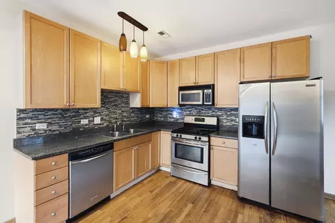 Kitchen - 1469 E 69th St #2, Chicago, IL 60637 photo 2 of 3