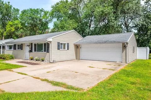 Exterior - 200 N Coolidge St, Normal, IL 61761 photo 4 of 7