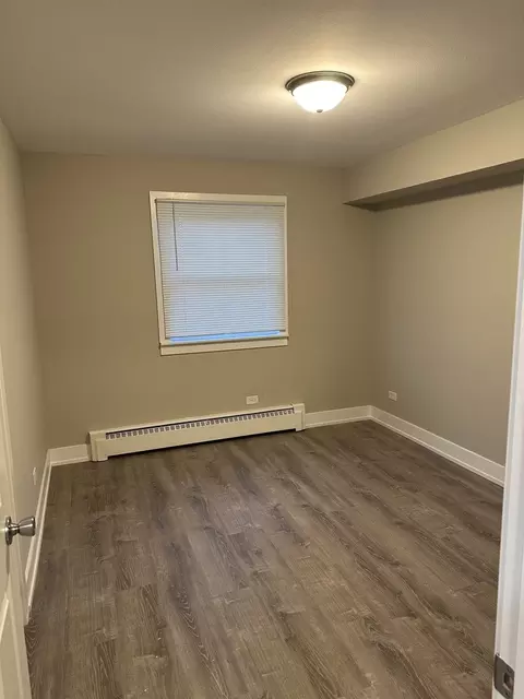 Bedroom - 7645 S Roberts Rd, Bridgeview, IL 60455 photo 3 of 5