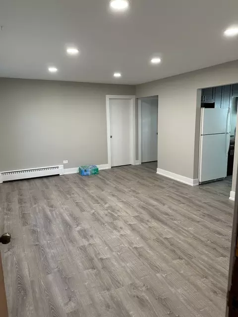Living - 7645 S Roberts Rd, Bridgeview, IL 60455 photo 2 of 4