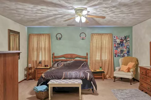 Bedroom - 708 E Walnut St, Steeleville, IL 62288 photo 2 of 3