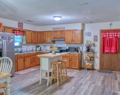 Kitchen - 708 E Walnut St, Steeleville, IL 62288 photo 1 of 8
