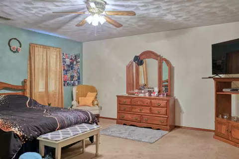 Bedroom - 708 E Walnut St, Steeleville, IL 62288 photo 1 of 3