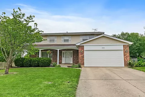 1105 Beach Comber Dr, Schaumburg, IL 60193