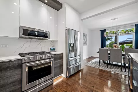 Kitchen - 695 E Nerge Rd, Roselle, IL 60172 photo 5 of 5