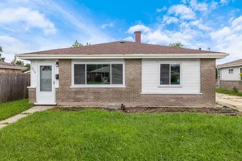 1278 Burnham Ave, Calumet City, IL 60409
