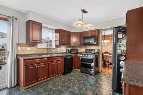 Kitchen - 551 Foxford Rd, Bartlett, IL 60103 photo 2 of 3
