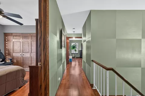 Entry Way - 551 Foxford Rd, Bartlett, IL 60103 photo 3 of 5