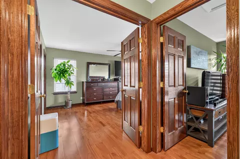 Entry Way - 551 Foxford Rd, Bartlett, IL 60103 photo 5 of 5
