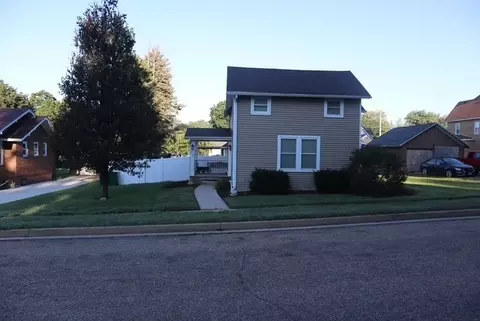 Exterior - 117 4th St, Walnut, IL 61376 photo 5 of 5
