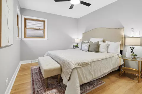 Bedroom - 5624 N Mango Ave, Chicago, IL 60646 photo 1 of 3
