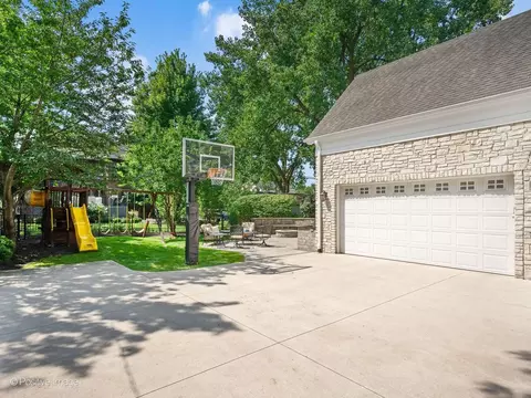 Exterior - 302 E Wilson St, Elmhurst, IL 60126 photo 7 of 7