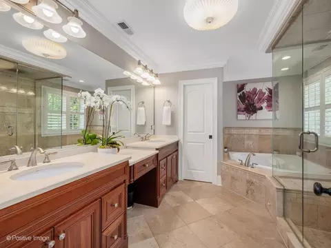 Bath - 302 E Wilson St, Elmhurst, IL 60126 photo 1 of 5