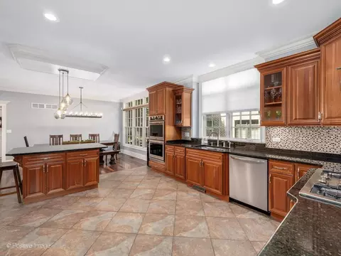 Kitchen - 302 E Wilson St, Elmhurst, IL 60126 photo 3 of 3