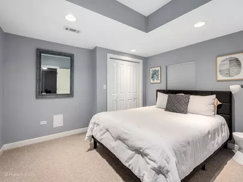Bedroom - 302 E Wilson St, Elmhurst, IL 60126 photo 8 of 8