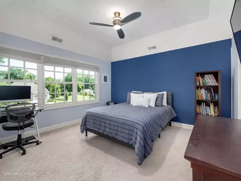 Bedroom - 302 E Wilson St, Elmhurst, IL 60126 photo 5 of 8