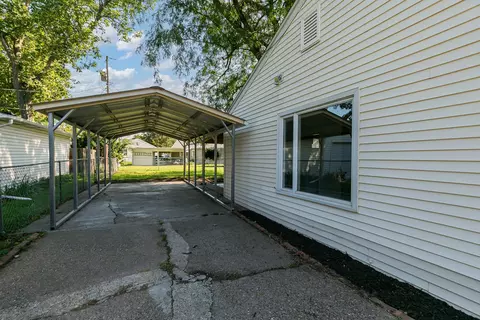 Exterior - 3803 11th Ave, Moline, IL 61265 photo 4 of 9