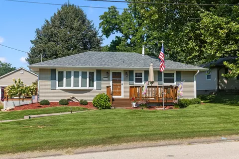 Exterior - 242 Cliff Ct, Silvis, IL 61282 photo 2 of 7