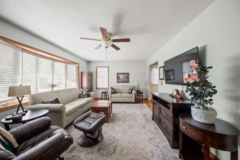 Living - 242 Cliff Ct, Silvis, IL 61282 photo 1 of 1