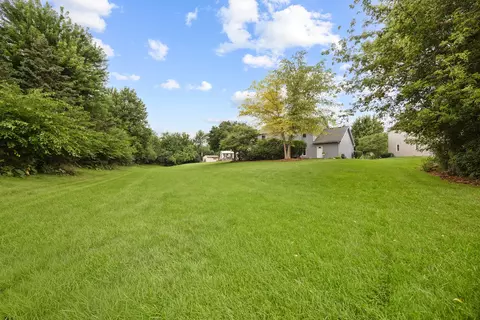 Exterior - 2877 Sarah Ct, Elgin, IL 60124 photo 3 of 6