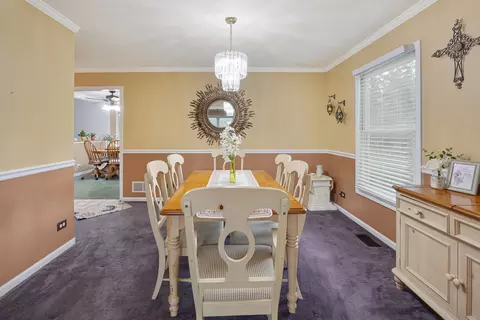 Dining - 2877 Sarah Ct, Elgin, IL 60124 photo 1 of 2