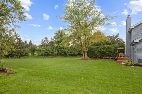 Exterior - 2877 Sarah Ct, Elgin, IL 60124 photo 5 of 6
