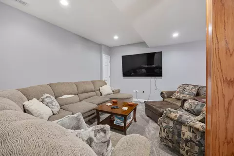 Other - 2877 Sarah Ct, Elgin, IL 60124 photo 8 of 10
