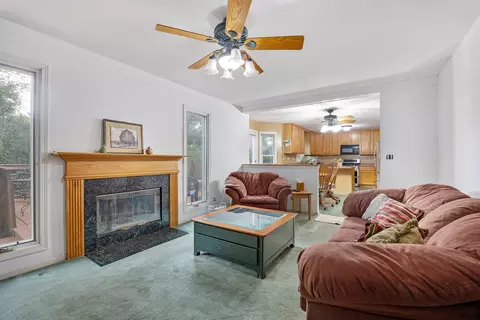 Living - 2877 Sarah Ct, Elgin, IL 60124 photo 2 of 3