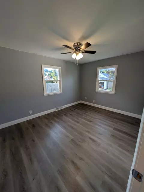 Bedroom - 2505 23rd Avenue B Ave, Moline, IL 61265 photo 3 of 8