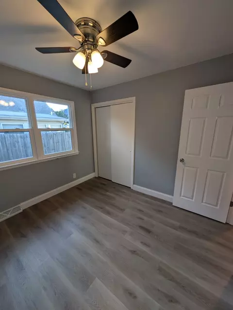 Bedroom - 2505 23rd Avenue B Ave, Moline, IL 61265 photo 2 of 8