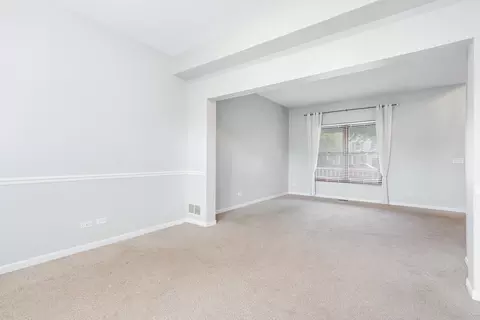 Living - 5315 Sunmeadow Dr, Plainfield, IL 60586 photo 7 of 8