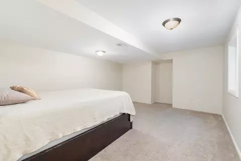 Bedroom - 5315 Sunmeadow Dr, Plainfield, IL 60586 photo 4 of 4