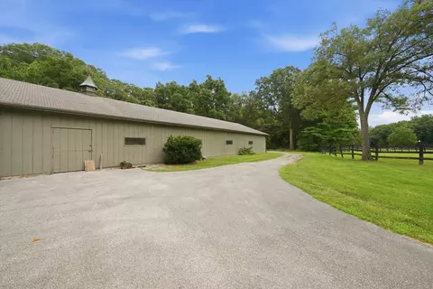 Exterior - 1664 E Rietveld Dr, Crete, IL 60417 photo 18 of 36