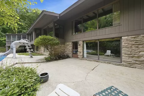 Exterior - 1664 E Rietveld Dr, Crete, IL 60417 photo 14 of 36