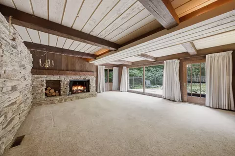 Living - 1664 E Rietveld Dr, Crete, IL 60417 photo 5 of 6
