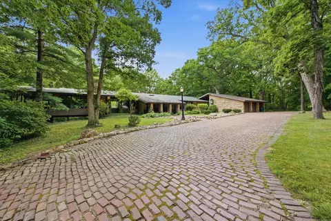 Exterior - 1664 E Rietveld Dr, Crete, IL 60417 photo 3 of 36