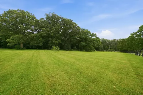 Exterior - 1664 E Rietveld Dr, Crete, IL 60417 photo 28 of 36