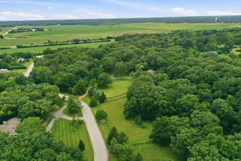 View/Area - 1664 E Rietveld Dr, Crete, IL 60417 photo 4 of 7