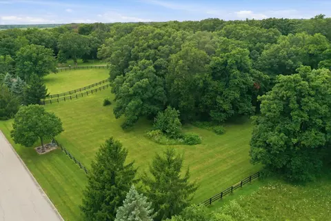 View/Area - 1664 E Rietveld Dr, Crete, IL 60417 photo 2 of 7