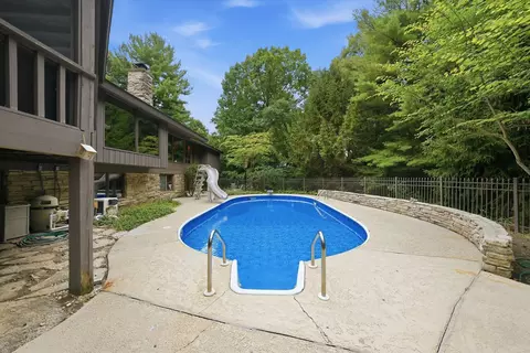 Exterior - 1664 E Rietveld Dr, Crete, IL 60417 photo 13 of 36