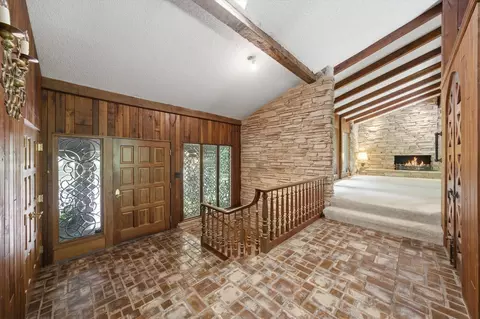 Entry Way - 1664 E Rietveld Dr, Crete, IL 60417 photo 1 of 4